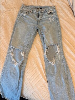American Eagle Outfitters Light Blue Distressed Straight Leg Jeans